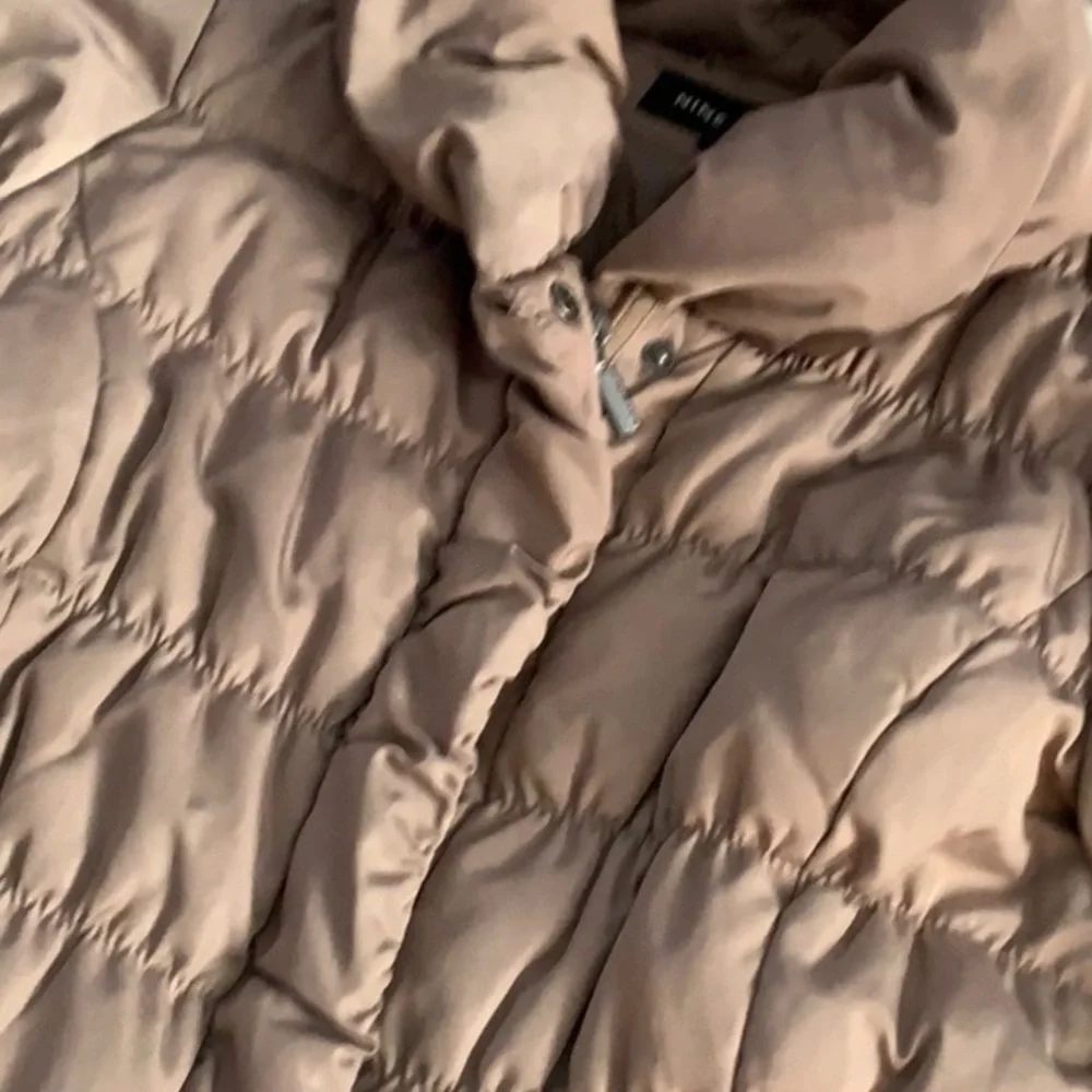 Nine West Taupe Puffer Jacket | Women’s Small | Chic High Collar - Picture 5 of 5